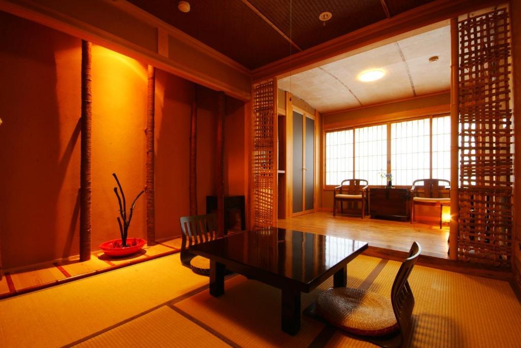 城崎温泉 但馬屋-Tajimaya- Тоёока Экстерьер фото